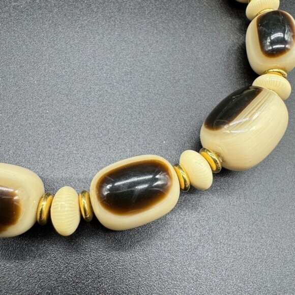 Vintage Chunky Necklace Faux Horn Plastic Beads Cream and Brown 30 inches - Picture 2 of 9